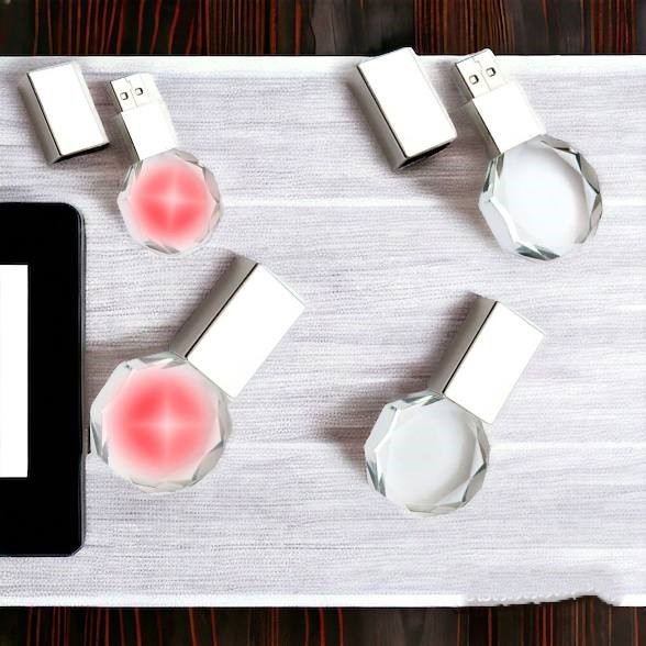 Флешка "Diamond" 16 Гб корпус из прозрачного стекла, Подсветка для легкого обнаружения